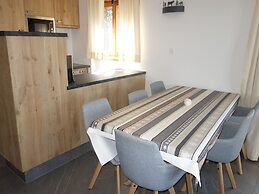 Apartment With Free Shuttle