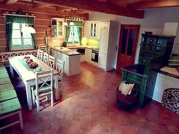 Comfortable Villa With Stunning Views