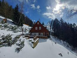 Comfortable Villa With Stunning Views