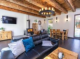 Beautiful Villa With Spacious Rooms