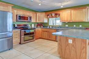 Exceptional Venetian Shores Home With Pool, Dock And Boat Lift. 4 Bedr