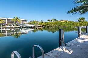 Exceptional Venetian Shores Home With Pool, Dock And Boat Lift. 4 Bedr