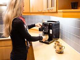 Spacious Villa With Lush Garden