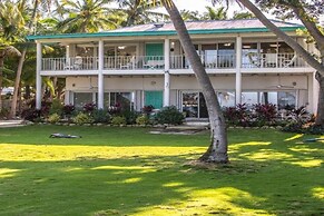 2nd Floor Duplex On Gated Bayfront Property 2 Bedroom Apts