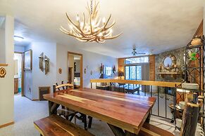 Seven Springs Resort 1br Condo, Shuttle To Slopes! 1 Bedroom Condo