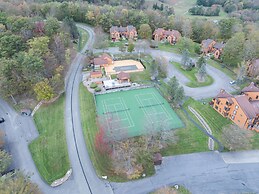 Seven Springs Resort 1br Condo, Shuttle To Slopes! 1 Bedroom Condo