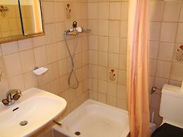 Stunning Apartment With Mountain Views