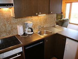 Stunning Apartment With Mountain Views