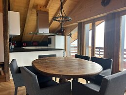 Apartments With Enchanting Hill View