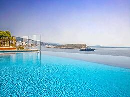 Villa in Tranquil Location