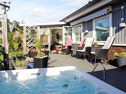 5 Star Holiday Home in Tanumshede