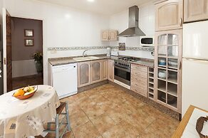 Frederic - Villa With Private Pool