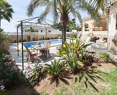 Frederic - Villa With Private Pool