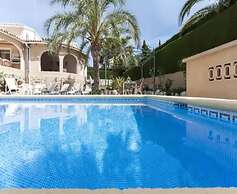 Frederic - Villa With Private Pool