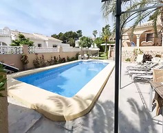 Frederic - Villa With Private Pool