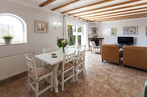 Frederic - Villa With Private Pool
