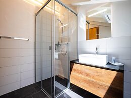 Spacious Chalet With Patio Facing Mountains