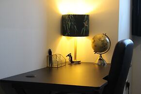 Bramblemead 5 bed House in Manchester Leigh