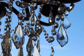 Bramblemead 5 bed House in Manchester Leigh