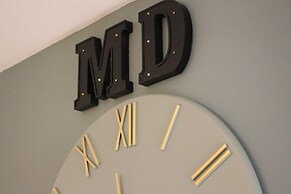 Bramblemead 5 bed House in Manchester Leigh