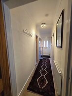 Apartmentsleeps5-parking-garden-petsok