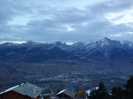 Cozy Apartment Will Hill View