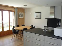 Apartment With Laundary Facilities