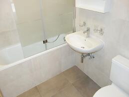 Apartment With Laundary Facilities