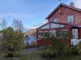 8 Person Holiday Home in Svensby