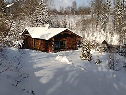 Spacious Holiday Home With Internet
