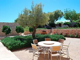 Attractive Holiday Home With Pool