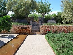 Attractive Holiday Home With Pool