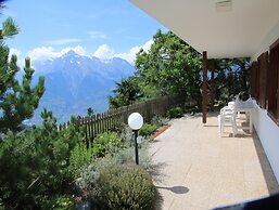 Eanta Sunny & Mountain Chalet 10 Pers