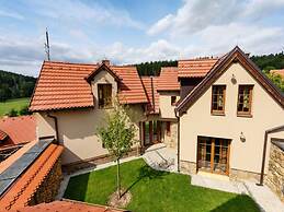 Orlik Jvnl102 Comfortable Holiday Residence