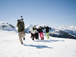 Traditional Apartment With Balcony