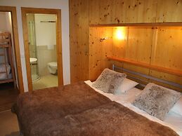 Traditional Apartment With Balcony