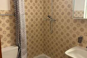 Gracious Studio With Amazing Views