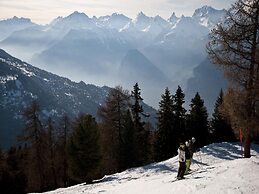 Gracious Studio With Amazing Views