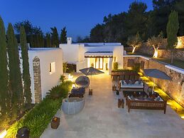 Holiday Home With Barbecue Space