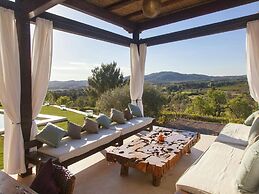 Holiday Home With Barbecue Space