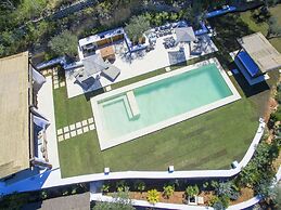 Holiday Home With Barbecue Space