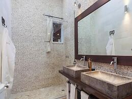 Holiday Home With Barbecue Space