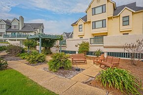 608 New Haven - Resort Access Included! Great North Island Location!