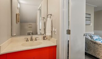 608 New Haven - Resort Access Included! Great North Island Location!