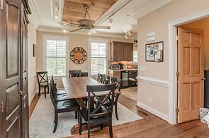 18 Fiddlers Cove Dr - 5 Bed/4 Bath w/ Resort Access & Golf Cart!