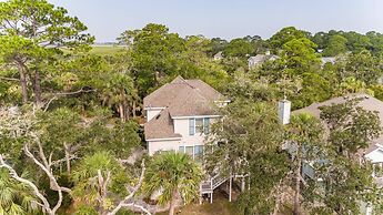 18 Fiddlers Cove Dr - 5 Bed/4 Bath w/ Resort Access & Golf Cart!