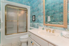 18 Fiddlers Cove Dr - 5 Bed/4 Bath w/ Resort Access & Golf Cart!