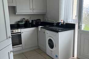 Portrush - 3 Bed - 2 Bath - Parking - Pet Friendly