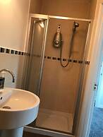 Portrush - 3 Bed - 2 Bath - Parking - Pet Friendly