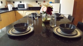 Room in Guest Room - Spacious Double Room in Coventry